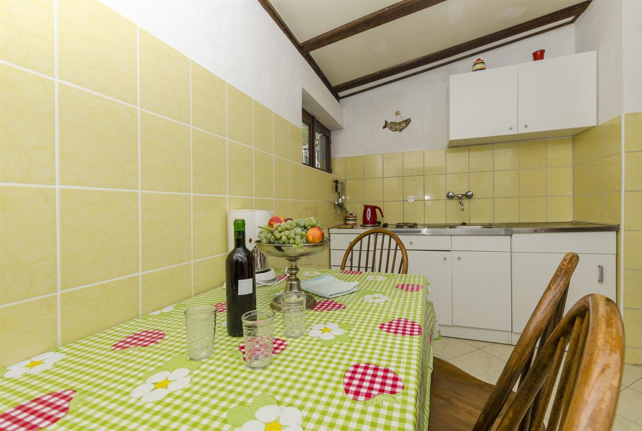 Apartment Boris Gornja Brela Exterior photo
